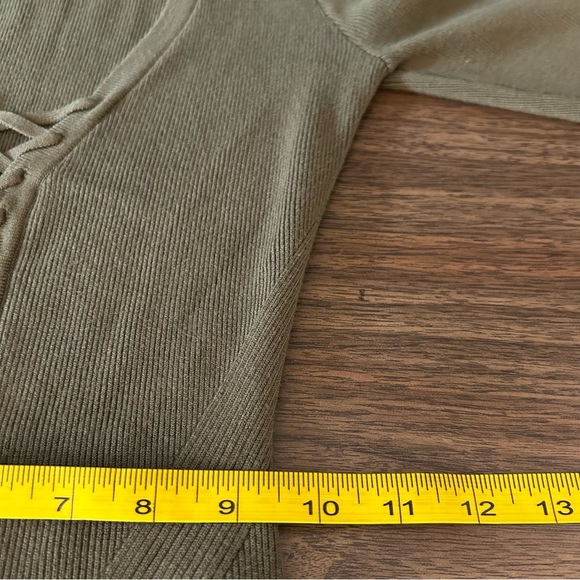 Guess ribbed Olive Knit Dress with Lace-Up Detail S - Picture 11 of 14
